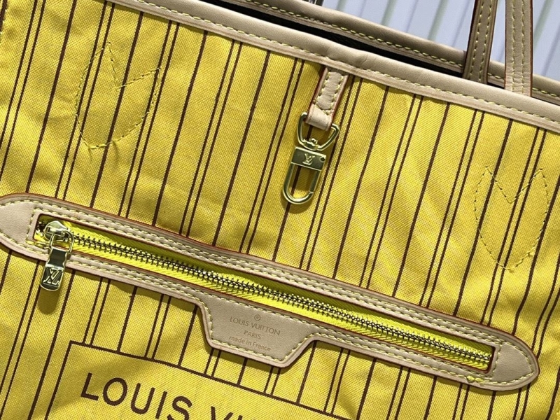 LV Shopping Bags